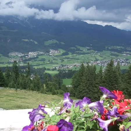 Austria Hotel 3*